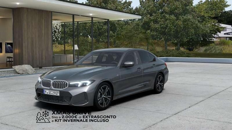 Skyscraper grey metallic Nuova 2025 BMW 318 M Sport Tre volumi | 49.900 € (Super prezzo) - Immagine 1/4