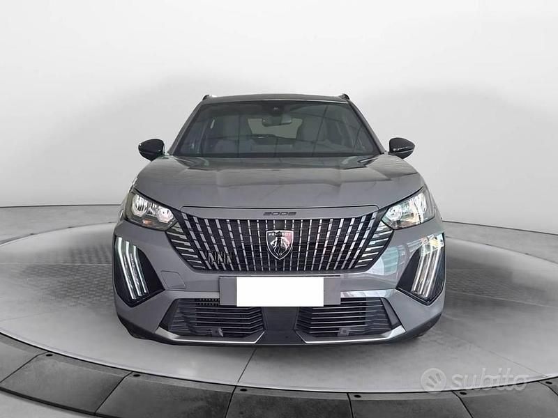 Usata Peugeot 2008 Allure 131 CV (96 kW) 2023 Grigio SUV