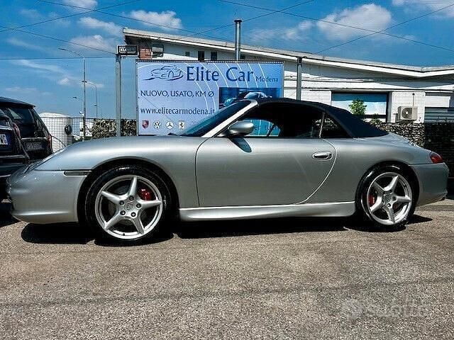 Usata Porsche 911 Carrera Cabriolet 320 CV (235 kW) 2002 Grigio Cabrio