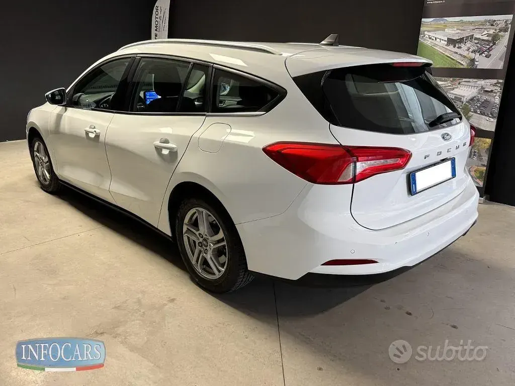 Usata Ford Focus Business Edition 120 CV (88 kW) 2021 Bianco Station wagon