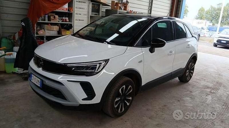 Usata Opel Crossland Elegance 131 CV (96 kW) 2024 Bianco SUV