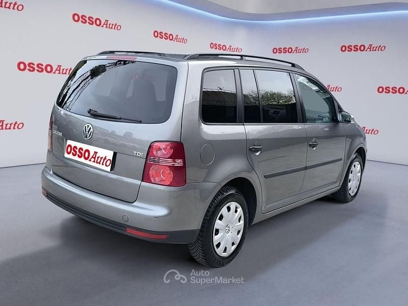 Usata VW Touran 105 CV (77 kW) 2008 Grigio Monovolume