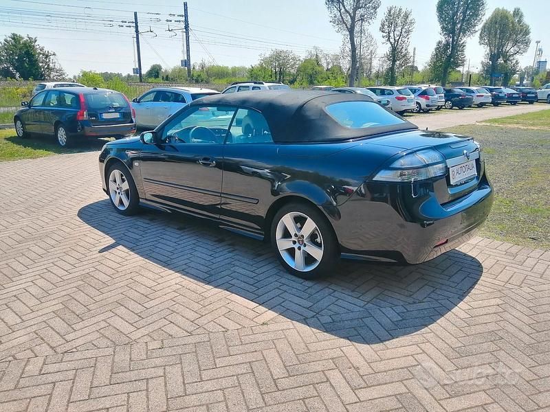 Usata Saab 9-3 Cabriolet Vector 150 CV (110 kW) 2008 Nero Cabrio