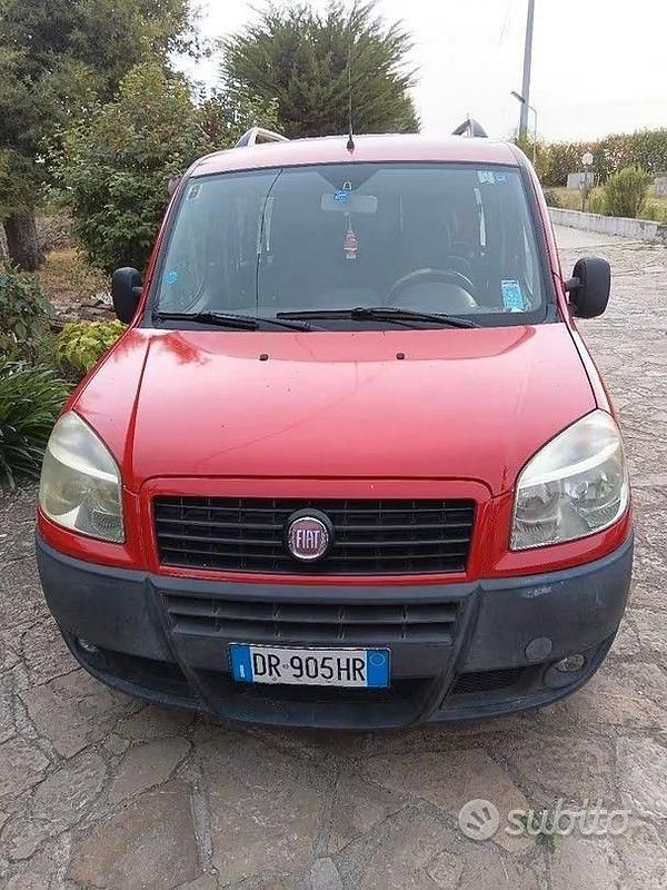 Rosso Usata 2007 Fiat Doblò Monovolume | 2000 € (Ottimo prezzo) - Immagine 1/4