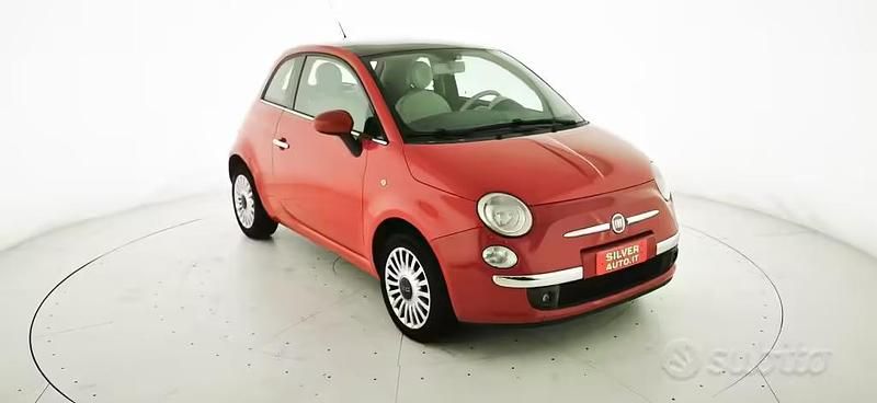 Usata Fiat 500 Lounge 101 CV (74 kW) 2010 Rosso Utilitaria