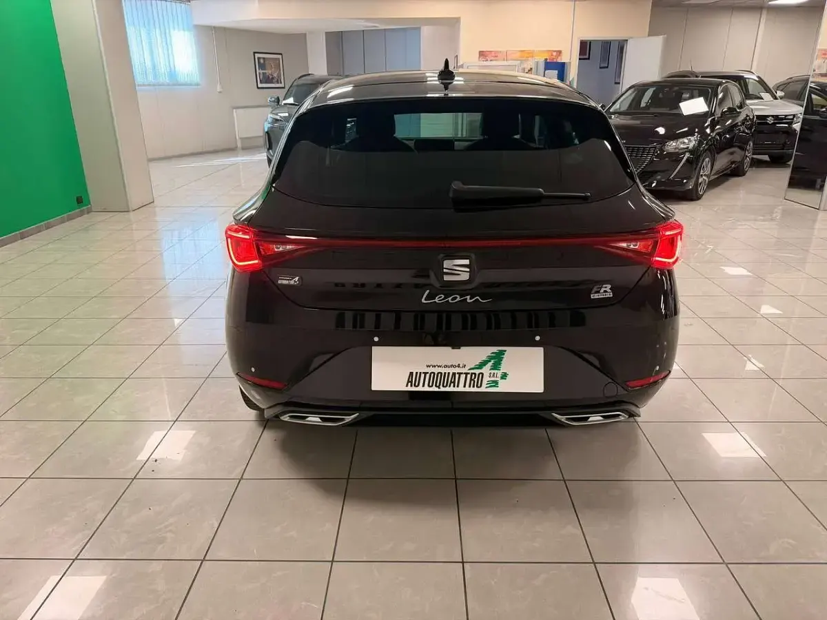 Usata Seat Leon FR 204 CV (150 kW) 2021 Nero Berlina