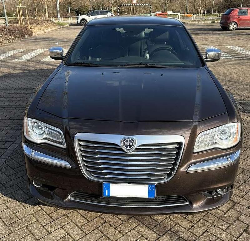 Usata Lancia Thema Gold 190 CV (139 kW) 2013 Berlina