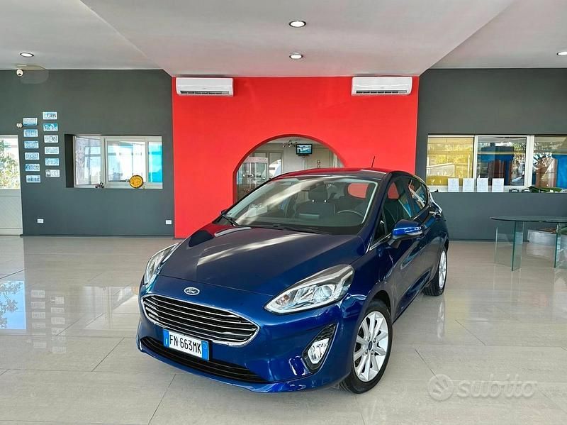 Usata Ford Fiesta Titanium 85 CV (62 kW) 2018 Blu Berlina