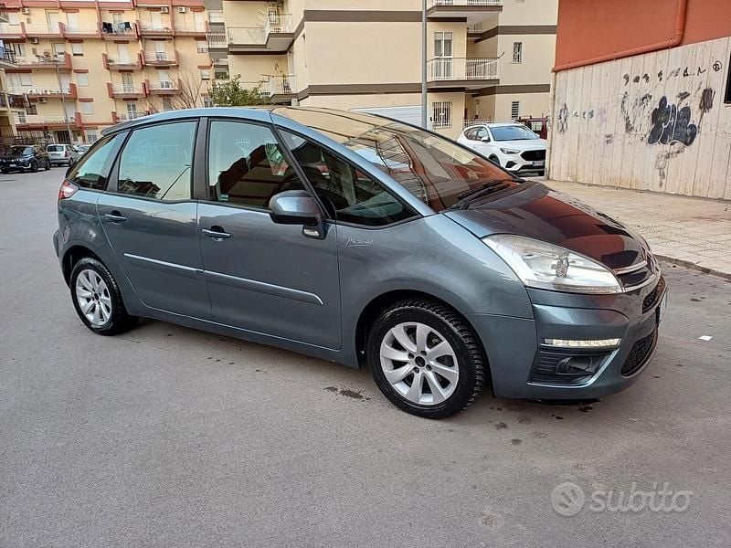 Usata Citroën Grand C4 Picasso Business Class 108 CV (79 kW) 2011 Blu Monovolume