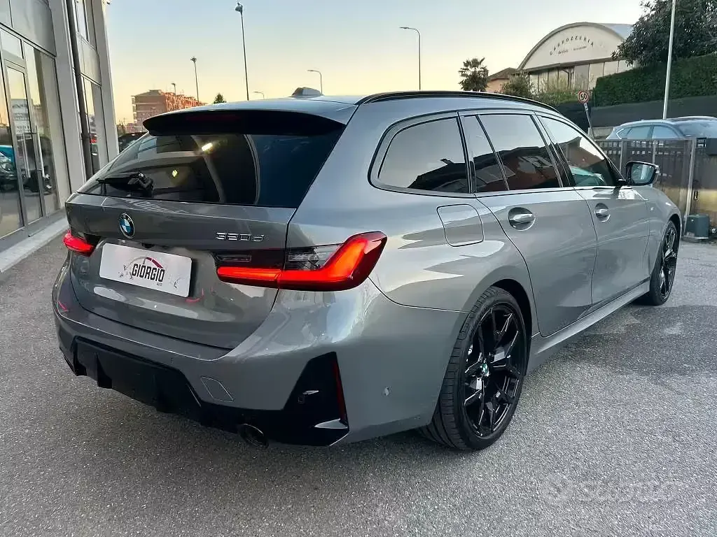 Usata BMW 320e M Sport 190 CV (139 kW) 2025 Grigio Station wagon