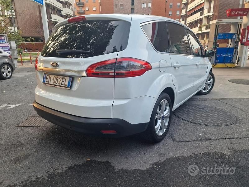 Usata Ford S-MAX Titanium 163 CV (119 kW) 2012 Bianco Monovolume