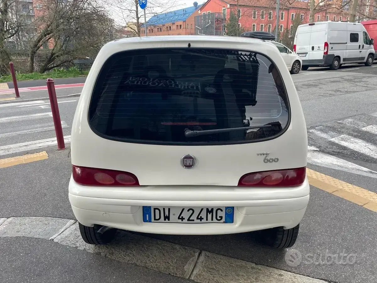 Usata Fiat 600 Active 54 CV (39 kW) 2009 Bianco Utilitaria