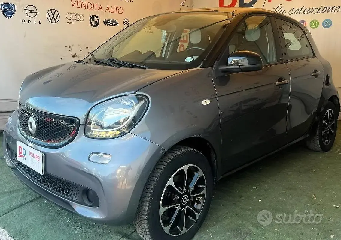 Usata Smart ForFour Prime 71 CV (52 kW) 2016 Grigio Utilitaria