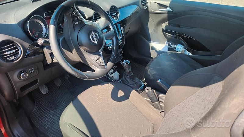 Usata Opel Adam 87 CV (63 kW) 2017 Rosso Utilitaria