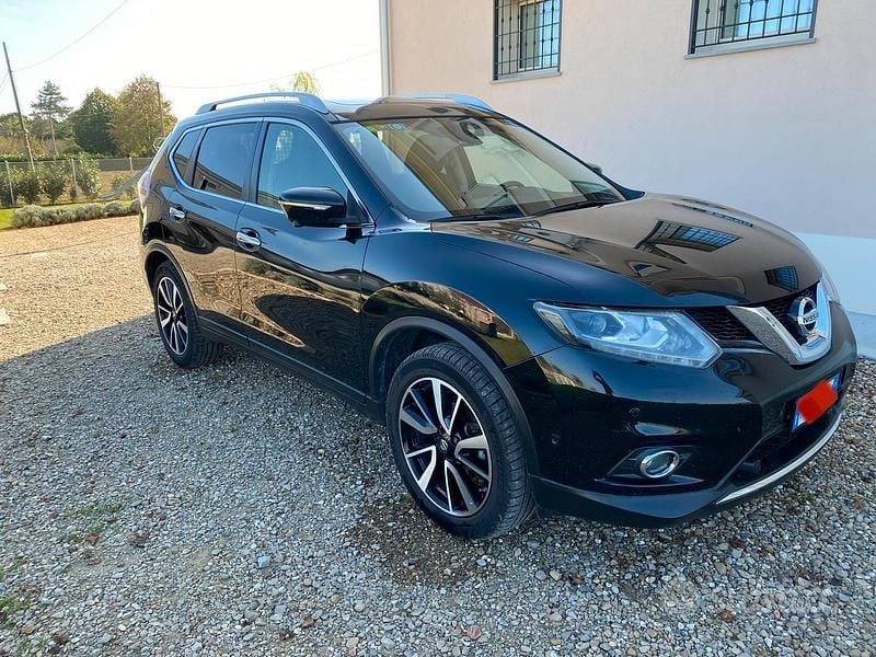 Nero Usata 2016 Nissan X-Trail Tekna SUV | 8900 € (Ottimo prezzo) - Immagine 1/4