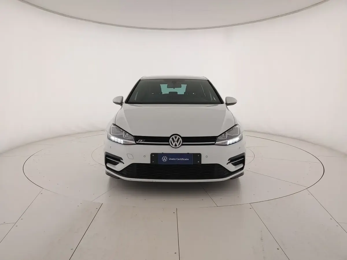 Usata VW Golf VII Sportline 116 CV (85 kW) 2019 Bianco puro Berlina