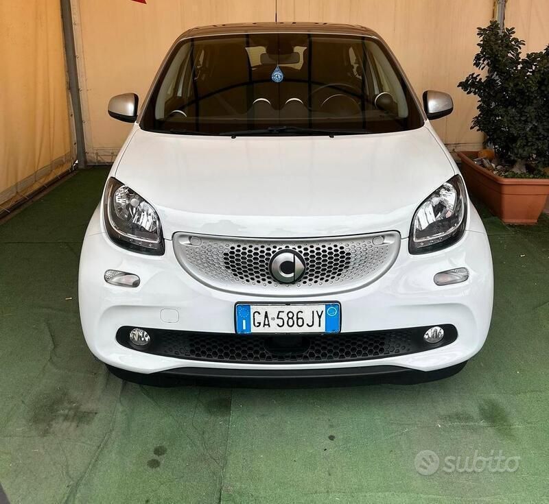 Usata Smart ForFour Passion 71 CV (52 kW) 2019 Bianco Utilitaria