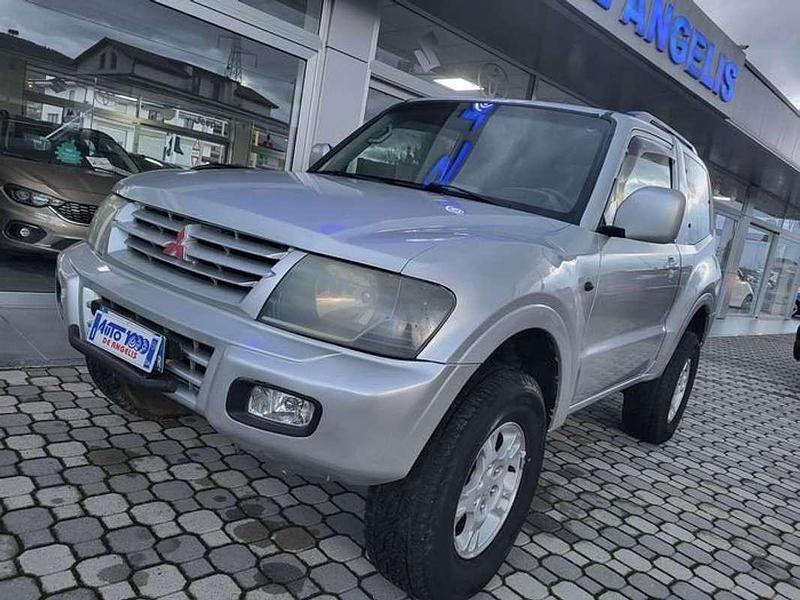 Usata Mitsubishi Pajero 116 CV (85 kW) 2002 Argento SUV