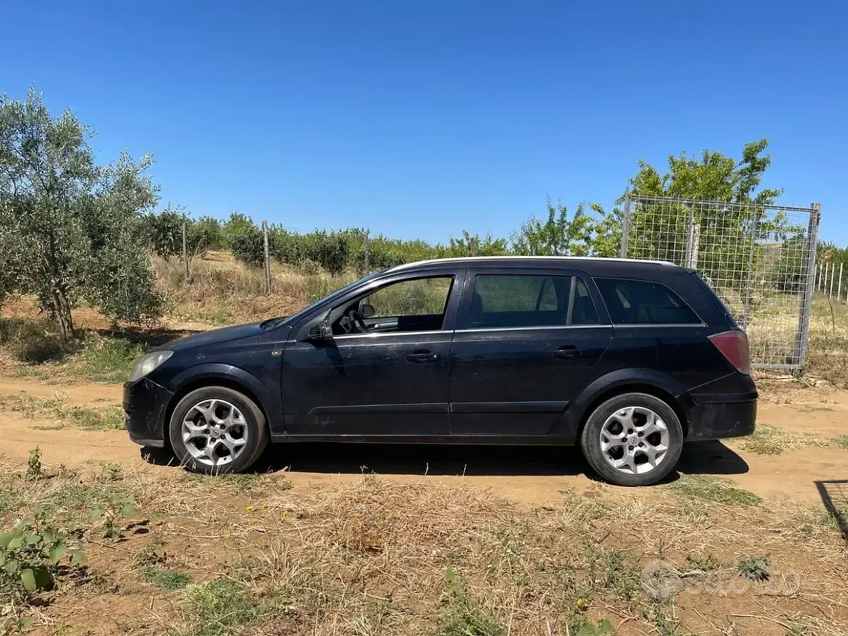 Usata Opel Astra 60 CV (44 kW) 2005 Station wagon