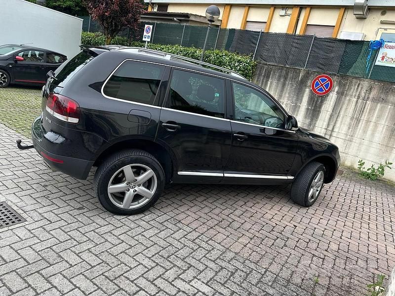 Usata VW Touareg Individual 239 CV (175 kW) 2009 Nero SUV