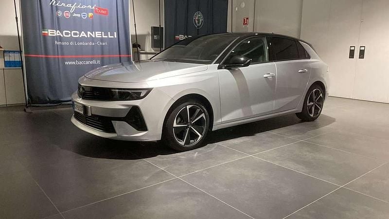 Usata Opel Astra 131 CV (96 kW) 2025 Argento Berlina