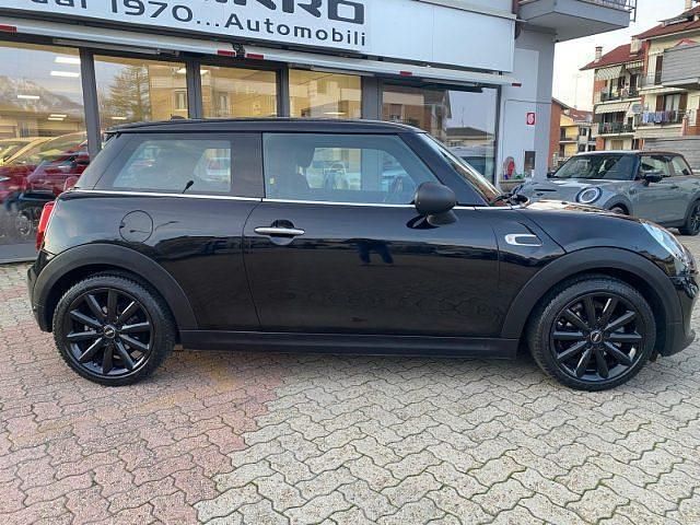 Usata Mini ONE 101 CV (74 kW) 2018 Nero Utilitaria