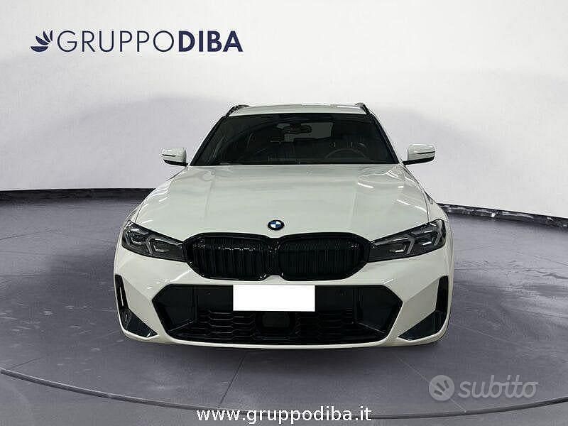 Usata BMW 320e Efficient Dynamics 190 CV (139 kW) 2025 Bianco Station wagon
