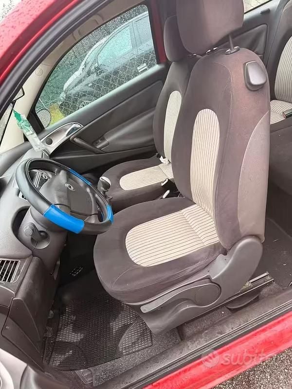 Usata Lancia Ypsilon 77 CV (56 kW) 2007 Rosso Utilitaria