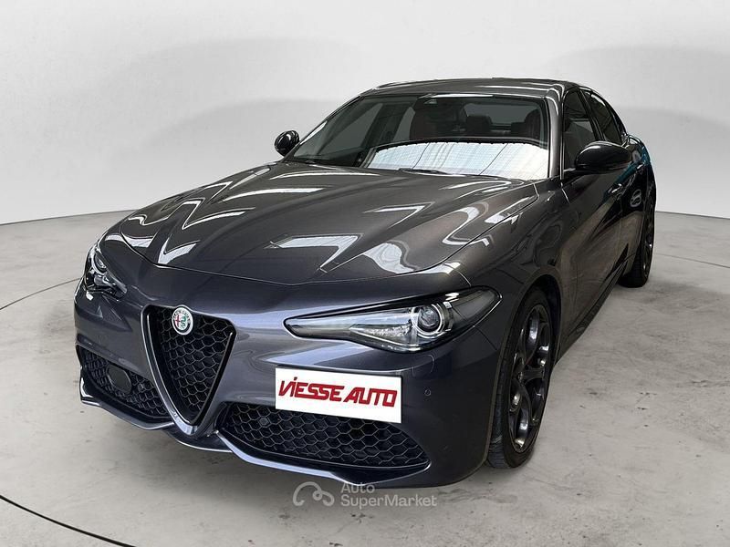 Grigio Usata 2019 Alfa Romeo Giulia Tech Edition Tre volumi | 26.900 € (Cara) - Immagine 1/4