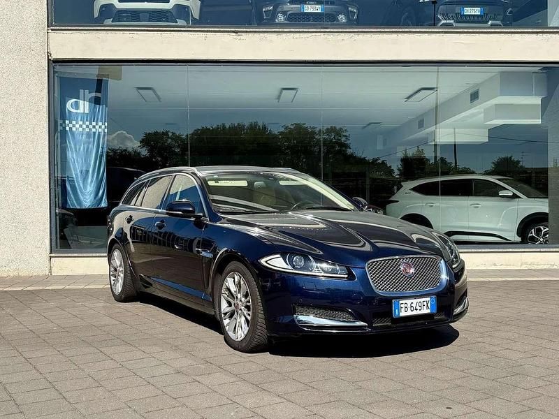 Blu Usata 2015 Jaguar XF Sportbrake Station wagon | 11.500 € - Immagine 1/4