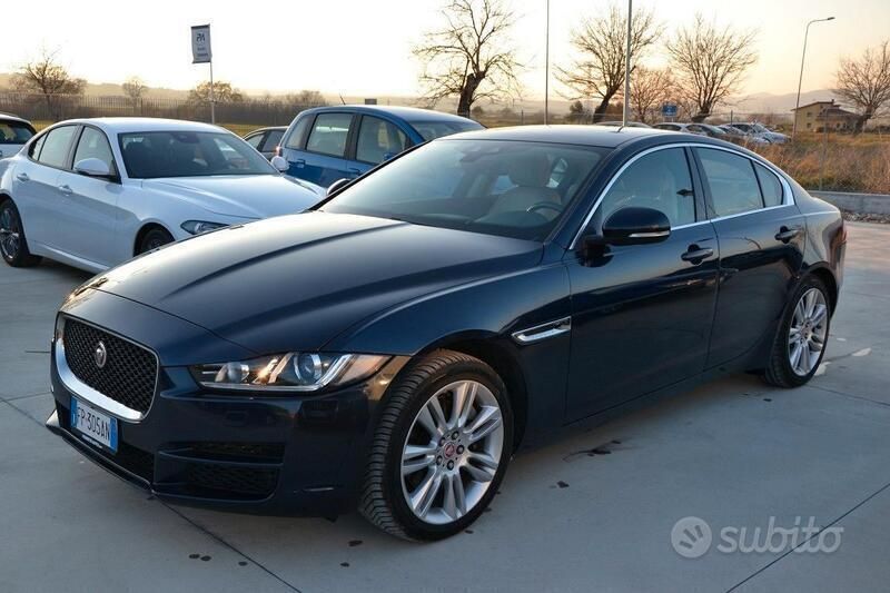 Usata Jaguar XE 179 CV (131 kW) 2018 Blu Berlina