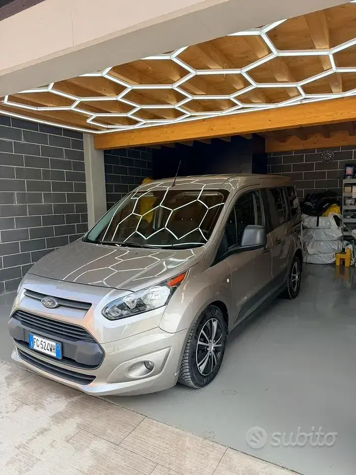 Usata Ford Transit 120 CV (88 kW) 2016 Marrone SUV
