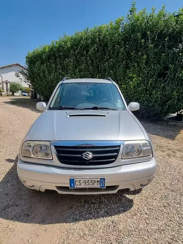 Usata Suzuki Grand Vitara 109 CV (80 kW) 2005 Grigio Station wagon