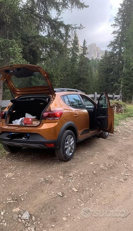 Usata Dacia Sandero Expression 91 CV (66 kW) 2023 SUV