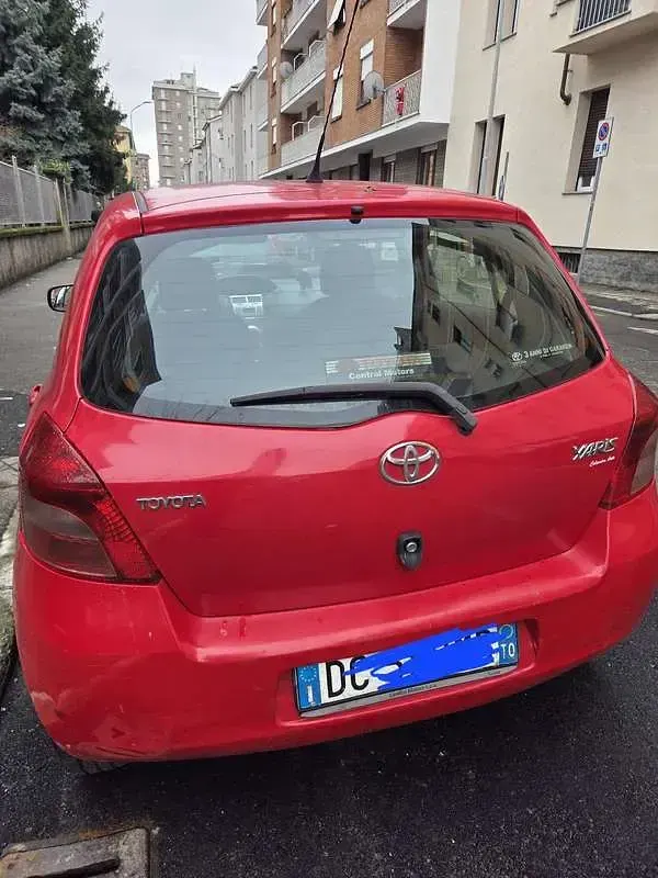 Usata Toyota Yaris Terra 65 CV (47 kW) 2005 Berlina