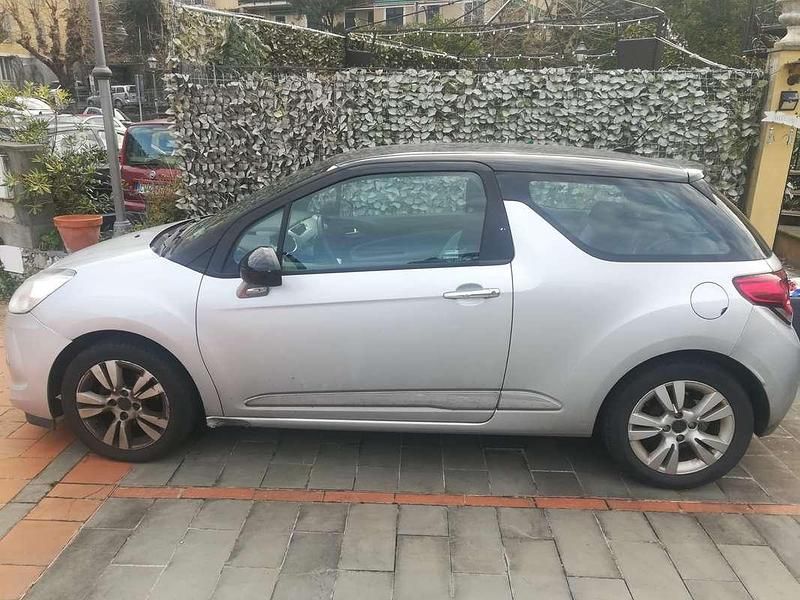 Occasion Citroën DS3 Chic 68 ch (50 kW) 2013 Argent Berline