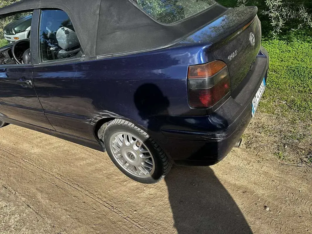 Usata VW Golf Trendline 101 CV (74 kW) 2000 Cabrio