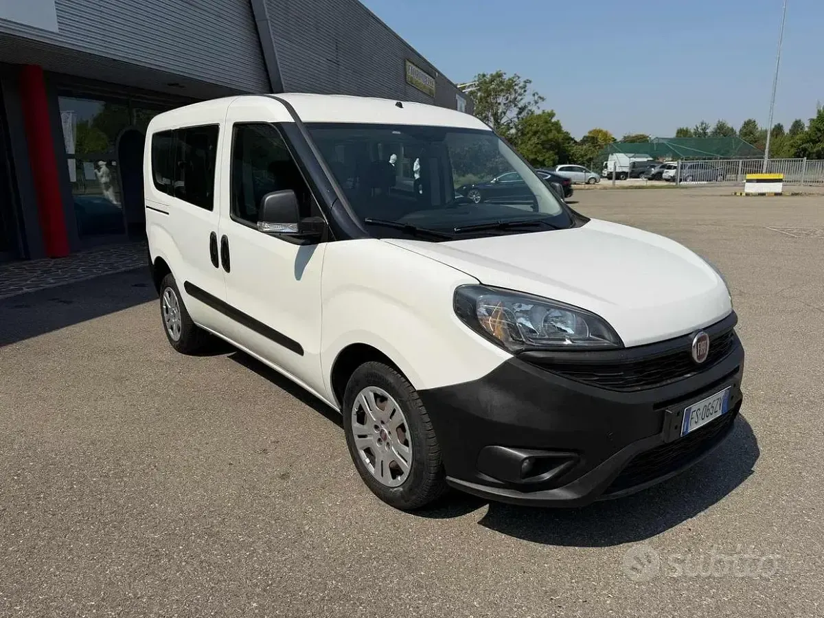 Usata Fiat Doblò 95 CV (69 kW) 2018 Bianco Monovolume