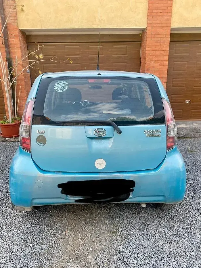 Usata Daihatsu Sirion 87 CV (63 kW) 2005 Blu Utilitaria