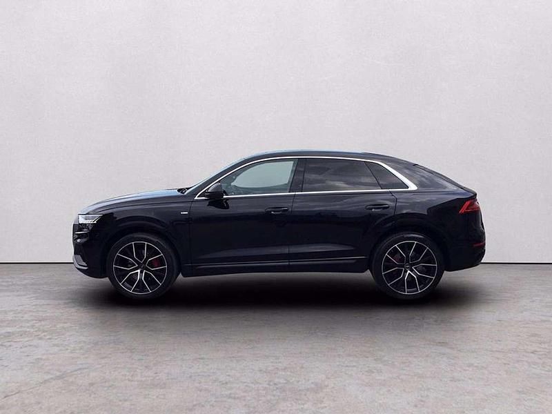 Usata Audi Q8 286 CV (210 kW) 2022 Nero metallizzato SUV