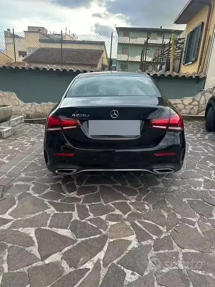Usata Mercedes A200 Premium 150 CV (110 kW) 2020 Nero Berlina