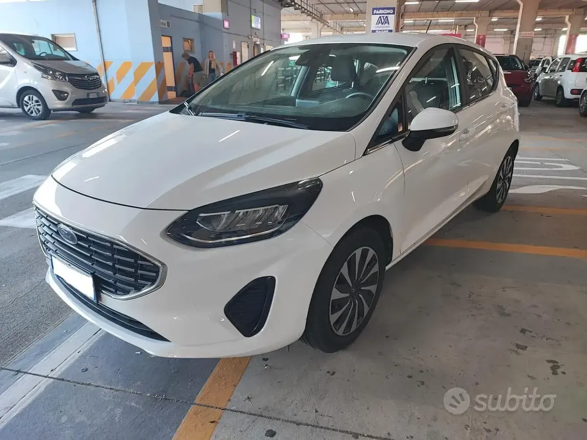 Usata Ford Fiesta 75 CV (55 kW) 2023 Bianco Utilitaria