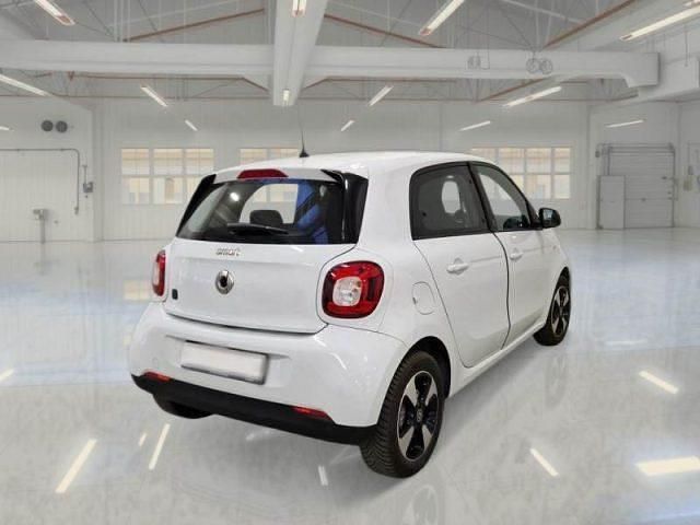 Usata Smart ForFour Electric Drive Passion 41 kW (56 CV) 2021 Bianco Berlina