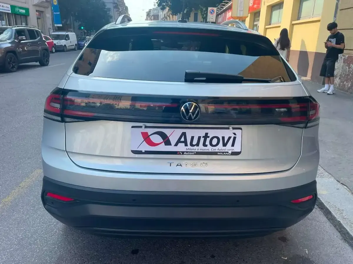 Usata VW Taigo Life 95 CV (69 kW) 2023 Grigio SUV