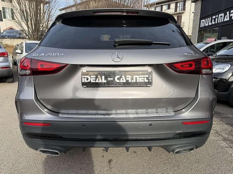 Usata Mercedes GLA200 Premium 150 CV (110 kW) 2023 Grigio SUV