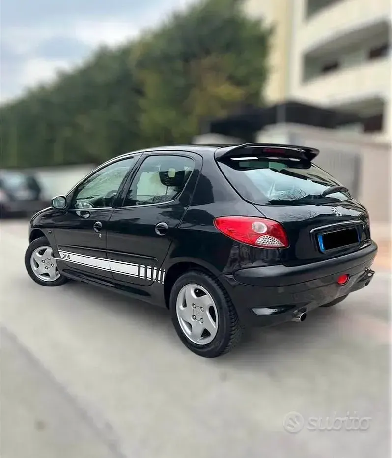 Usata Peugeot 206 Sport 60 CV (44 kW) 2004 Nero Berlina