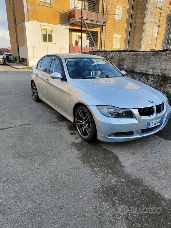 Grigio Usata 2006 BMW 320 M Sport Tre volumi | 4000 € (Ottimo prezzo) - Immagine 1/4