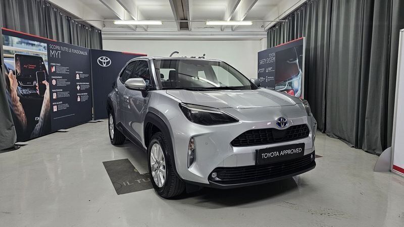 Grigio Usata 2022 Toyota Yaris Cross Business Edition SUV | 20.500 € (Ottimo prezzo) - Immagine 1/3