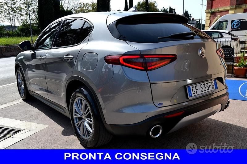 Usata Alfa Romeo Stelvio 190 CV (139 kW) 2021 Grigio SUV
