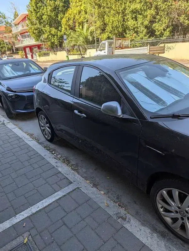 Usata Alfa Romeo Giulietta Super 120 CV (88 kW) 2018 Nero Utilitaria
